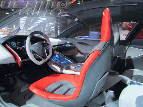 Ford B Max Concept e Ford EVOS Concept con le cinture di sicurezza integrate nei sedili anteriori - UltimoGiro.com