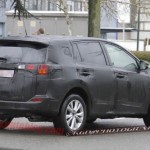 toyota rav4 foto spia