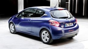 nuova peugeot 208