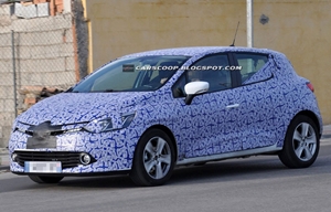 renault clio svelato posteriore