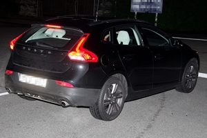 volvo xc40 ultime foto spia