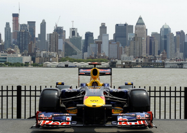 gp new jersey 2013 fuori pericolo vettel prova la pista