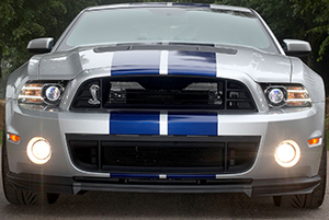 Ford Mustang Shelby GT500 al Festival di Goodwood (fronte) - UltimoGiro.com
