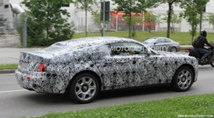 rolls-royce ghost coupé foto spia