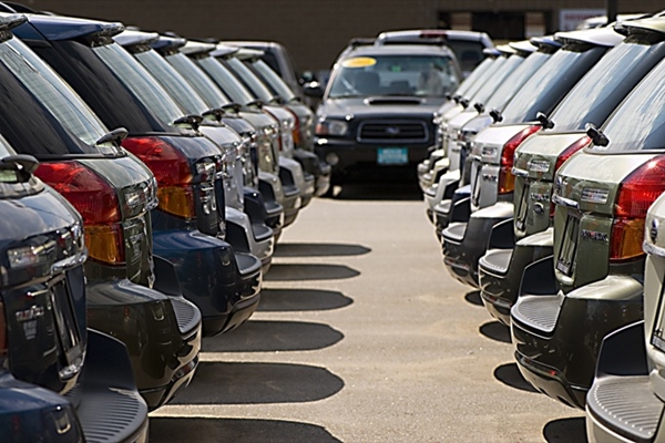 mercato auto europa calo novembre 2012