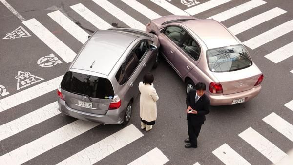 rc auto incidenti aumenti tariffe