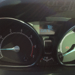 Nuova Ford B-MAX, particolare del cruscotto su cui è suggerito il cambio di marcia - UltimoGiro.com