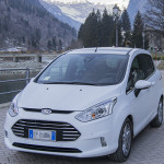 Nuova Ford B-MAX, vista angolare durante la prova su strade di montagna (02) - UltimoGiro.com