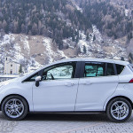 Nuova Ford B-MAX, vista laterale durante la prova su strade di montagna - UltimoGiro.com