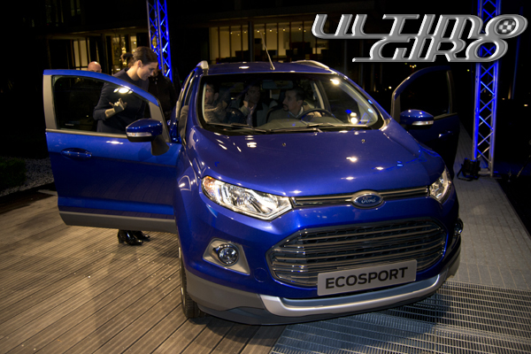Ford EcoSport a Milano per il Salone del Mobile 2013 (01) - UltimoGiro.com
