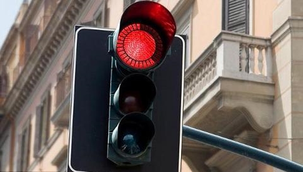 multa semaforo rosso costi 2013