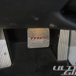 Maserati GranTurismo MC Stradale 4 posti (particolare pedale freno con logo MC) - UltimoGiro.com
