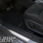 Mercedes-Benz Classe A 45 AMG, particolare battitacco AMG - UltimoGiro.com