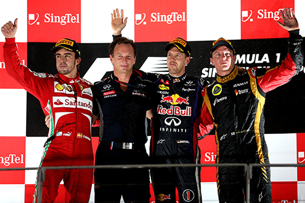 GP Singapore 2013, Vettel sul gradino più alto del podio dei campioni del mondo - UltimoGiro.com