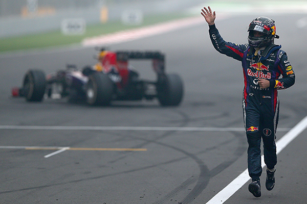GP India 2013, Vettel vince la gara ed è di nuovo Campione del Mondo di Formula 1 - UltimoGiro.com